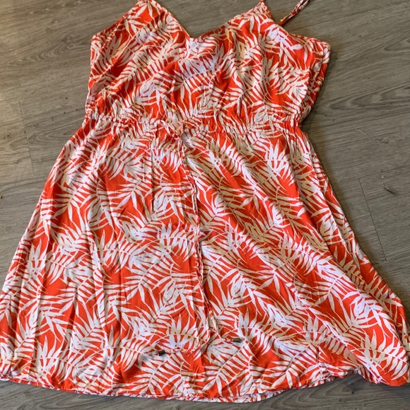 George Red and White Abstract Print Top - Picture 3 of 3